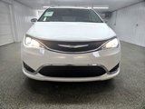Used 2018 Chrysler Pacifica Limited image 5