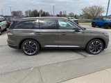 New 2025 Lincoln Aviator Reserve image 2