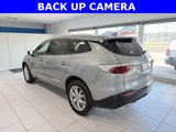Used 2024 Buick Enclave Essence image 3