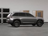 New 2025 Jeep Grand Cherokee Altitude image 4
