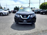 Used 2019 Nissan Rogue SV image 2