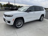 New 2025 Jeep Grand Cherokee L Summit w/ Luxury Tech Group V image 5