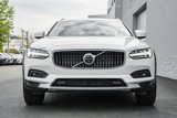 New 2025 Volvo V90 B6 Cross Country Ultra image 2