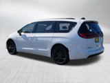 New 2025 Chrysler Pacifica Limited image 5