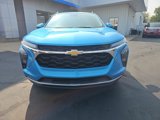 New 2025 Chevrolet Trax LT w/ Sunroof Package image 3