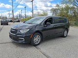 New 2025 Chrysler Pacifica Select image 4