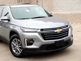 Used 2023 Chevrolet Traverse LT image 2
