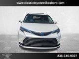 New 2025 Toyota Sienna XLE image 2