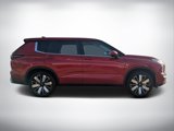 New 2025 Mitsubishi Outlander SE image 2