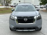 New 2025 Nissan Pathfinder Platinum image 2