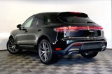 Certified 2025 Porsche Macan image 3