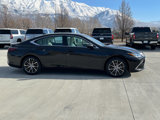 Used 2025 Lexus ES 300h w/ Premium Package image 2