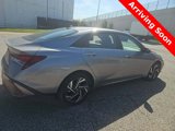 Used 2025 Hyundai Elantra Limited image 4