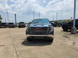 New 2026 GMC Sierra 1500 SLT image 2