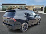 New 2025 Lincoln Navigator Reserve image 4