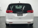 Used 2022 Chrysler Voyager LX image 5