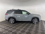 New 2025 Nissan Pathfinder Platinum image 4