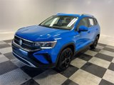 Certified 2022 Volkswagen Taos SE w/ Panoramic Sunroof Package image 3