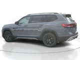 New 2025 Volkswagen Atlas Peak Edition SE image 3