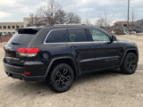 Used 2017 Jeep Grand Cherokee Laredo image 5