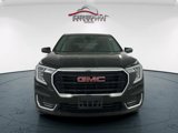 Used 2024 GMC Terrain SLE image 2