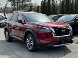New 2025 Nissan Pathfinder SL image 2