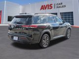 Used 2024 Nissan Pathfinder SV image 5