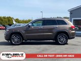Used 2017 Jeep Grand Cherokee Limited image 2