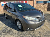 Used 2017 Toyota Sienna XLE Premium image 3