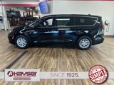 New 2025 Chrysler Pacifica Select image 2