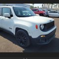 Used 2018 Jeep Renegade Altitude image 3