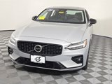 Certified 2025 Volvo S60 B5 Core image 2