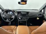 New 2026 Chrysler Pacifica Pinnacle image 5