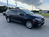 New 2025 Chrysler Pacifica Select image 3