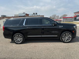 Used 2021 GMC Yukon XL Denali w/ Denali Premium Package image 5