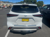 New 2025 Toyota Highlander Platinum image 6