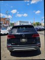 Used 2022 Volkswagen Taos SE image 6
