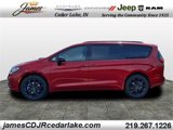 New 2026 Chrysler Pacifica Limited image 2