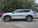 New 2025 Mitsubishi Outlander SE image 6