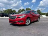Used 2017 Hyundai Sonata SE image 2