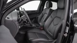 Certified 2024 Porsche Macan image 5