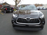 Used 2021 Toyota Highlander XLE image 3