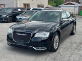 Used 2017 Chrysler 300 C image 3