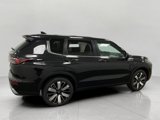 New 2025 Mitsubishi Outlander SE image 2
