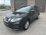 Used 2017 Nissan Rogue SV w/ SV Premium Package image 3