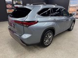 Used 2021 Toyota Highlander Platinum image 5