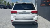 Used 2018 Jeep Grand Cherokee Laredo image 3
