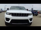 Certified 2024 Jeep Grand Cherokee Laredo w/ Luxury Tech Group I image 3