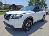 New 2025 Nissan Pathfinder Platinum image 4