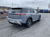 New 2025 Nissan Pathfinder Platinum image 3